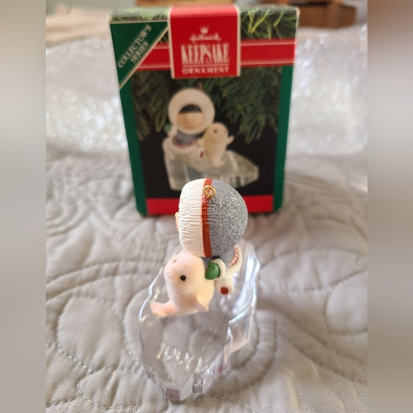 HALLMARK KEEPSAKE 1990 FROSTY FRIENDS 11TH IN SERIES CHRISTMAS ORNAMENT - Picture 6 of 14